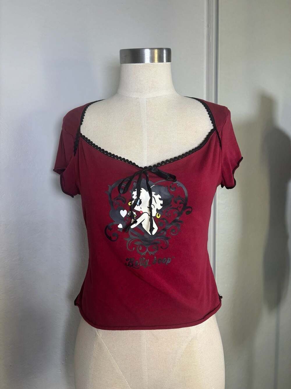 Betty Boop Graphic Tee Red Black Lace Trim Y2K Crop Top